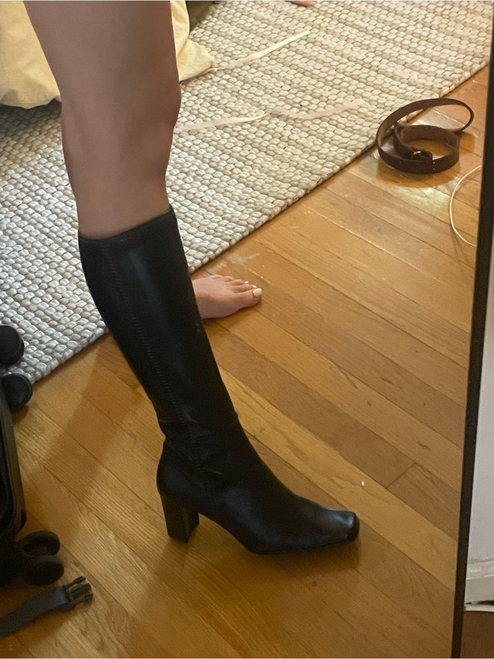 Liz Claiborne Classic Black Knee-High Block Heel Boots - - Picture 3 of 6